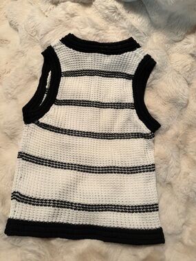Feather Style Women’s Black & White Striped Knit Tank Top New with tags Size XL